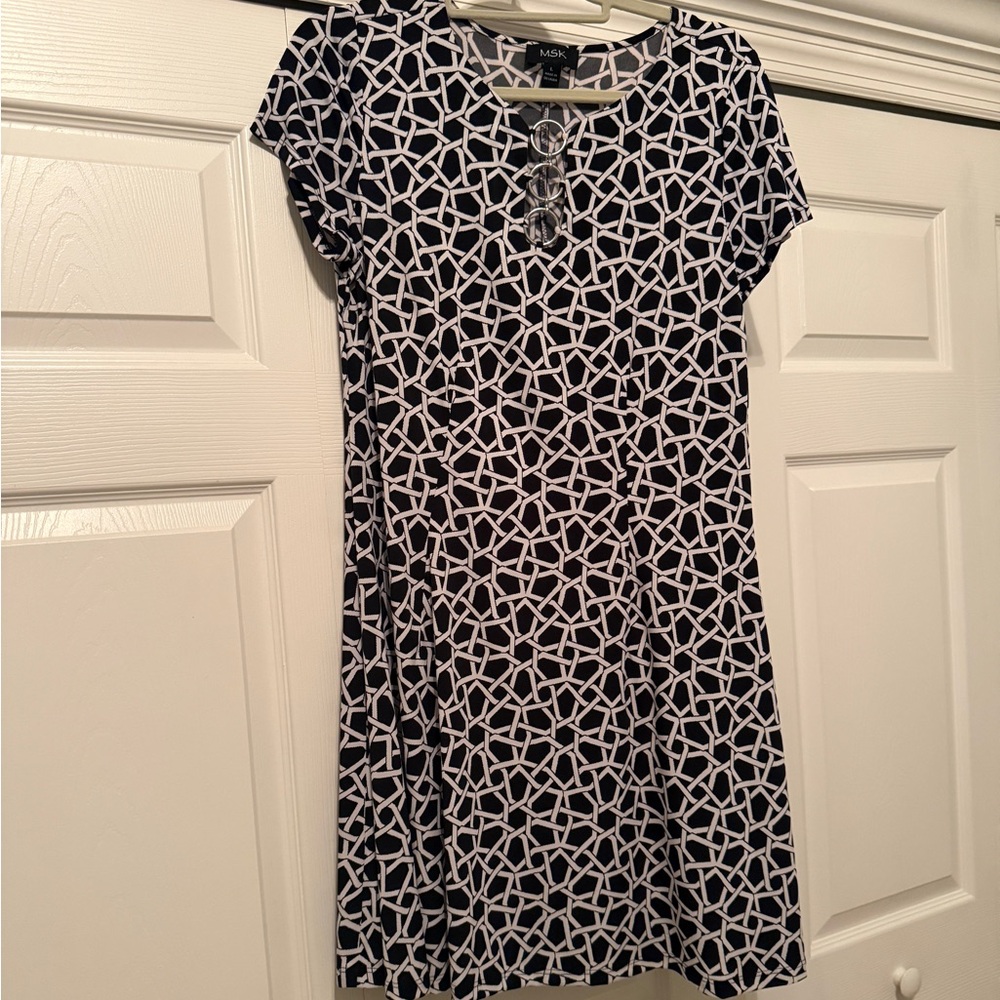 MSK Black and White Geometric Dress, size L